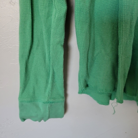 Old Navy Men's Medium Green Waffle Knit Long Sleeve Shirt Tee Base Layer - Picture 3 of 4